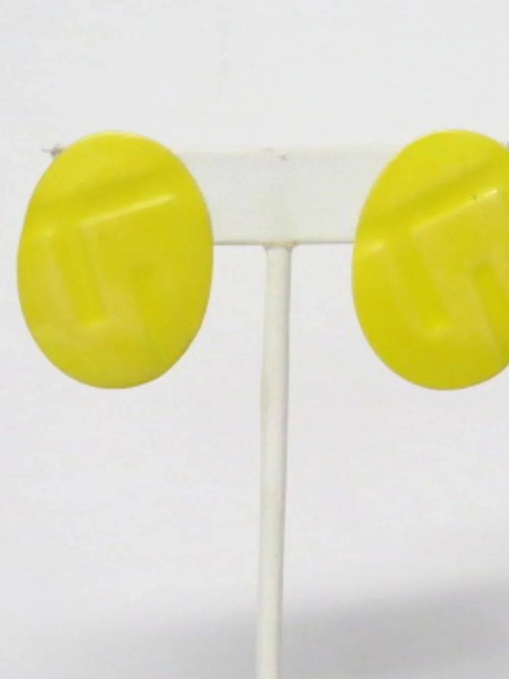 Vintage Yellow Oval Clip On Earrings Retro Statement Costume Jewelry